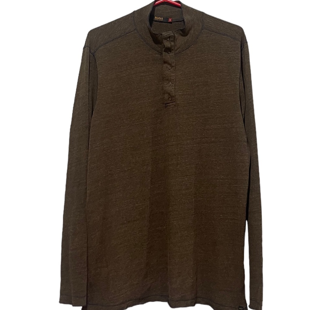 Agave Snap Button Henley Long Sleeve Size Medium
